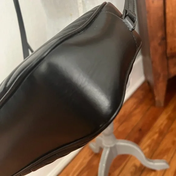 SAINT LAURENT LOU CAMERA BAG IN QUILTED LEATHER - Picture 6 of 17